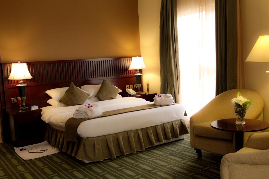 Golden Tulip Khatt Springs Resort & Spa Rás al-Chajma Pokoj fotografie