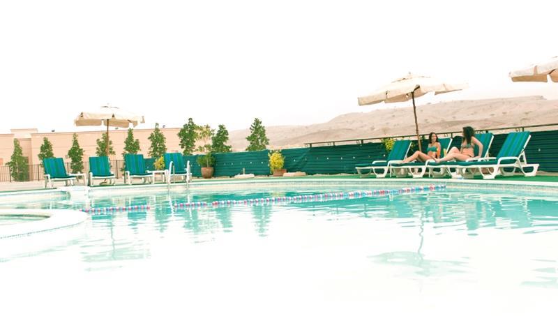 Golden Tulip Khatt Springs Resort & Spa Rás al-Chajma Exteriér fotografie