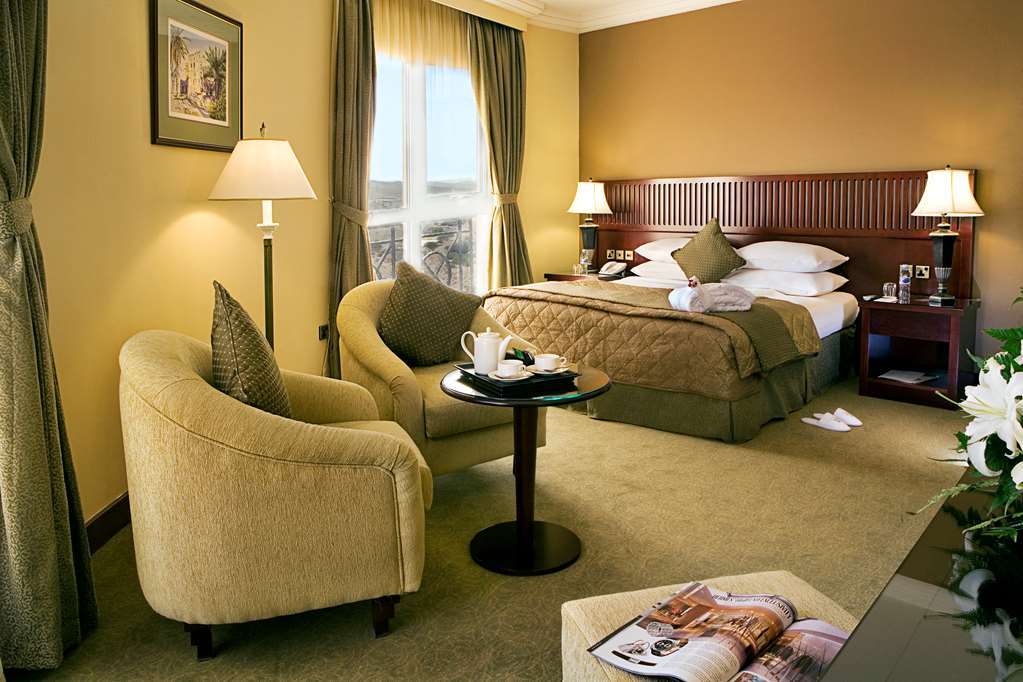 Golden Tulip Khatt Springs Resort & Spa Rás al-Chajma Pokoj fotografie